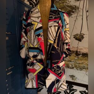 OVI Three-Quarter Ruched Sleeve Blazer Sz Medium. Bright Colored, Graphic Print